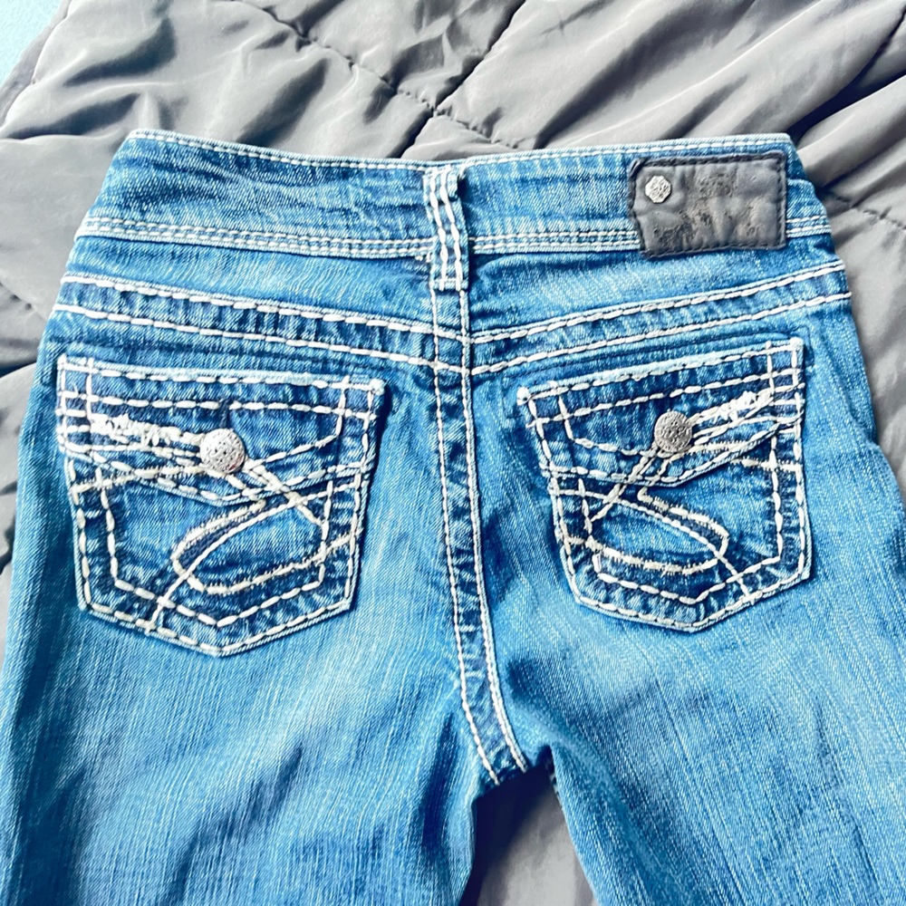 “SUKI” Silver Jeans size 24 inseam 32